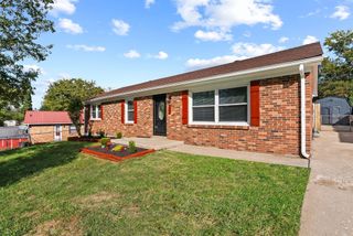 102 Briarwood Drive, Nicholasville, KY 40356