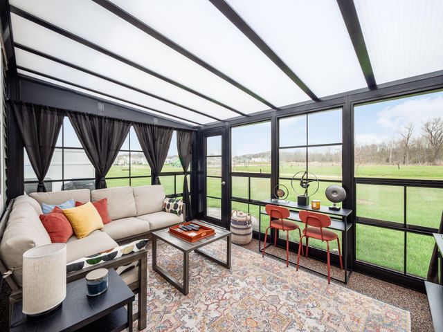 523 Rochdale Run, Delaware, OH 43015