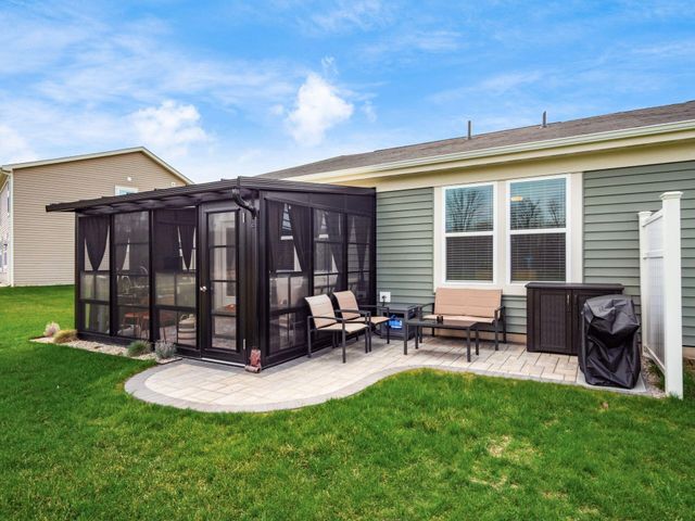 523 Rochdale Run, Delaware, OH 43015