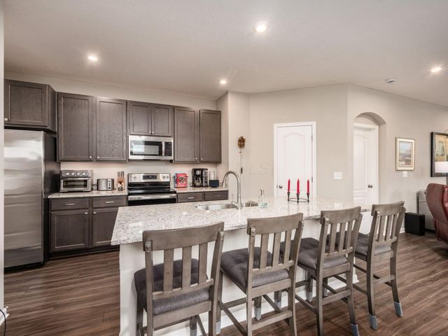 523 Rochdale Run, Delaware, OH 43015