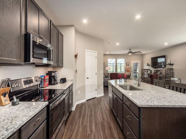 523 Rochdale Run, Delaware, OH 43015