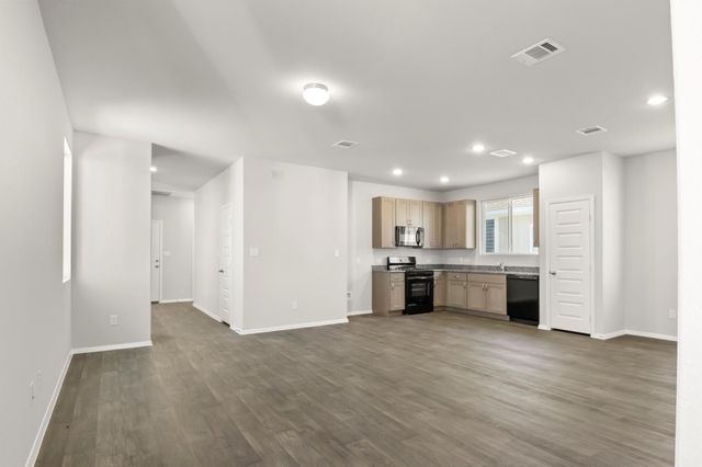 149 Daylily DR, Elgin, TX 78621