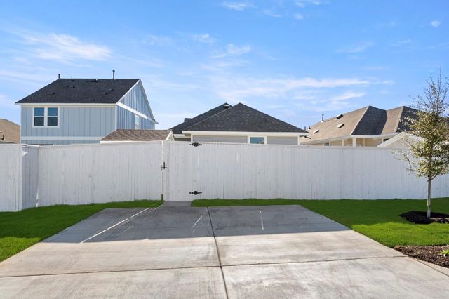 149 Daylily DR, Elgin, TX 78621