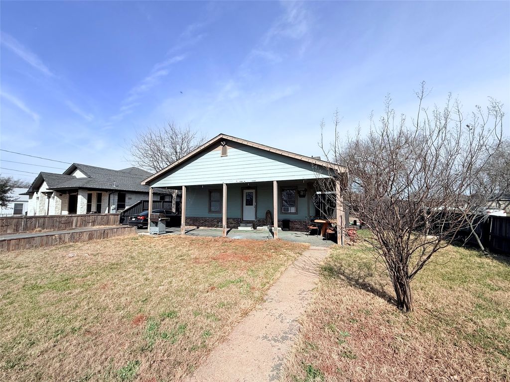 7323 Red Bud Drive, Dallas, TX 75227