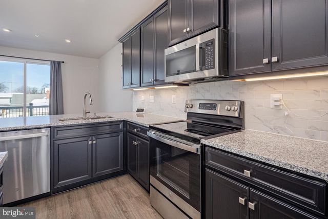 1920 FOUR ROSES ST, Baltimore, MD 21222