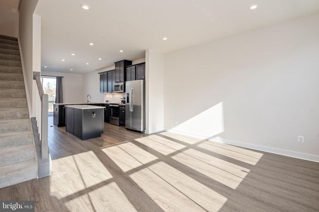 1920 FOUR ROSES ST, Baltimore, MD 21222