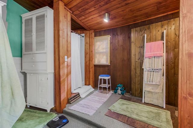 7693 Benner Lake Road, Dearborn, MO 64439