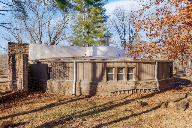 7693 Benner Lake Road, Dearborn, MO 64439