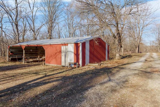 7693 Benner Lake Road, Dearborn, MO 64439