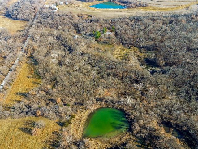 7693 Benner Lake Road, Dearborn, MO 64439