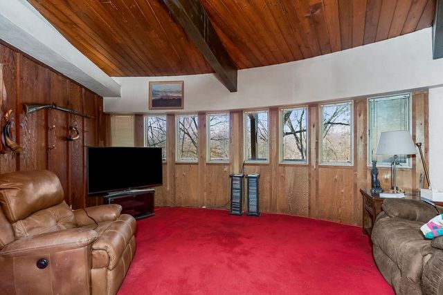 7693 Benner Lake Road, Dearborn, MO 64439