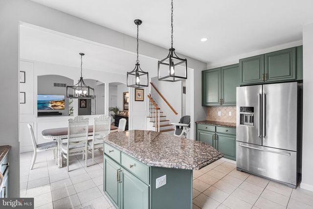 21 ABINGDON AVE, Medford, NJ 08055