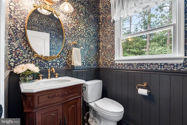 21 ABINGDON AVE, Medford, NJ 08055