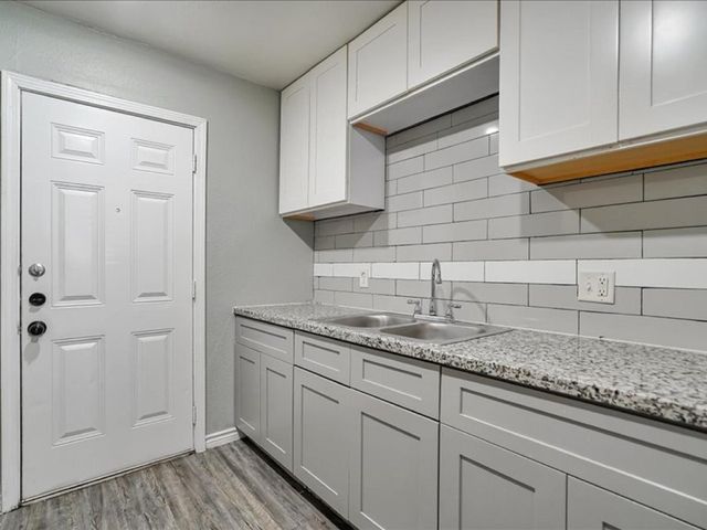 5117 Lavender St 5197, Houston, TX 77026