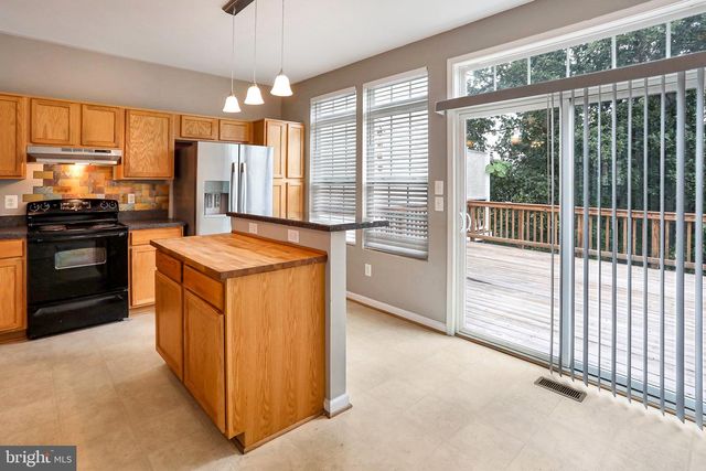 41748 CYNTHIA TER, Aldie, VA 20105
