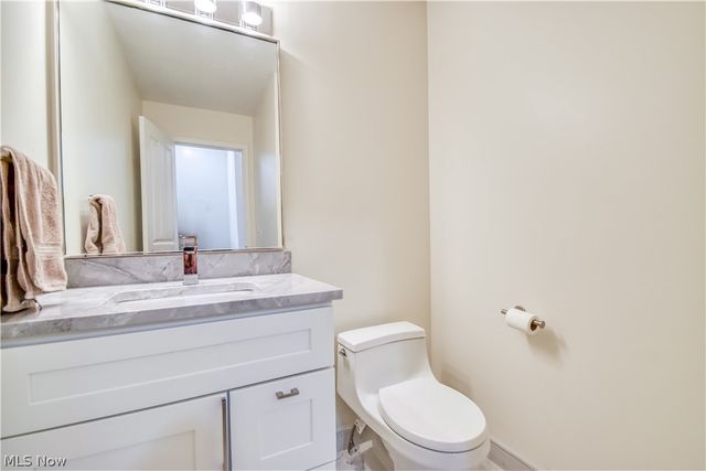 1425 Lindazzo Avenue, Cleveland, OH 44114