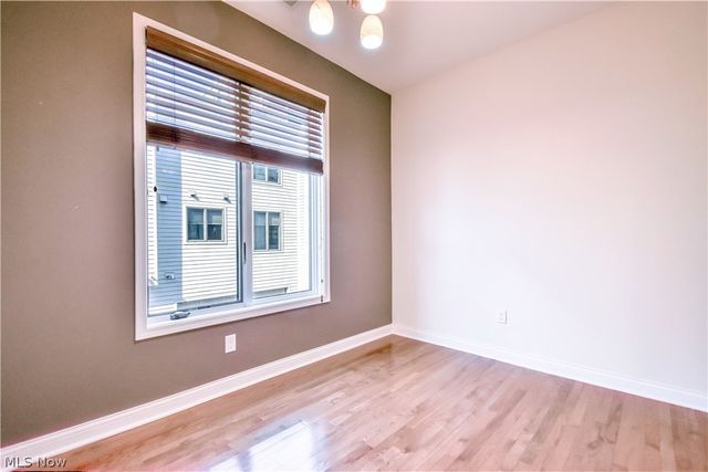 1425 Lindazzo Avenue, Cleveland, OH 44114