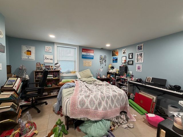 27 Essex St 1, Cambridge, MA 02139