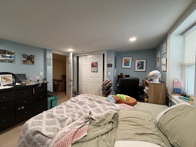 27 Essex St 1, Cambridge, MA 02139