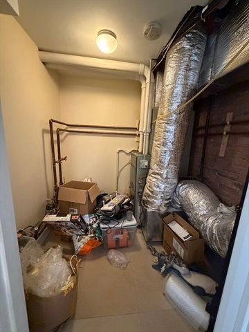 27 Essex St 1, Cambridge, MA 02139