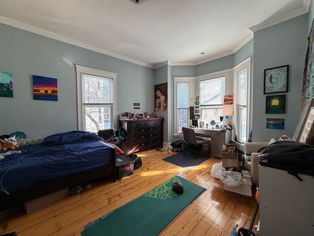 27 Essex St 1, Cambridge, MA 02139