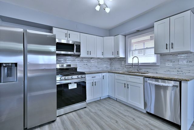 14201 Maryland Avenue, Dolton, IL 60419