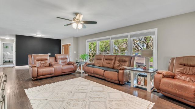 2900 27th Street, Rock Island, IL 61201