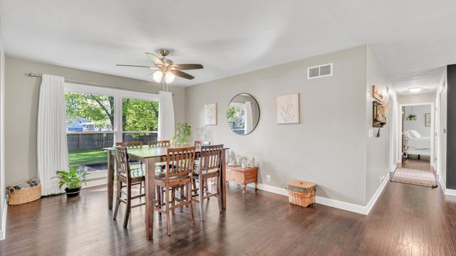 2900 27th Street, Rock Island, IL 61201