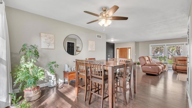 2900 27th Street, Rock Island, IL 61201