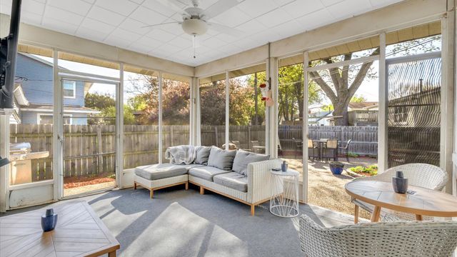2900 27th Street, Rock Island, IL 61201