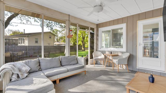 2900 27th Street, Rock Island, IL 61201