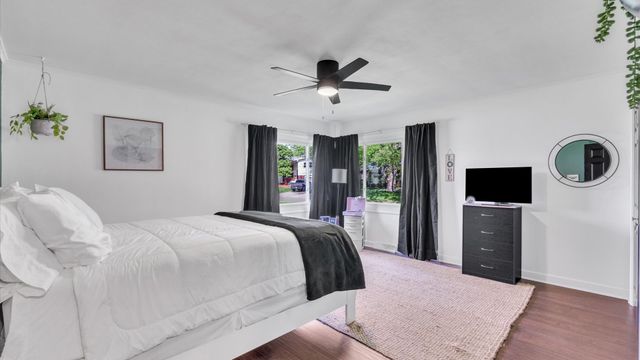 2900 27th Street, Rock Island, IL 61201