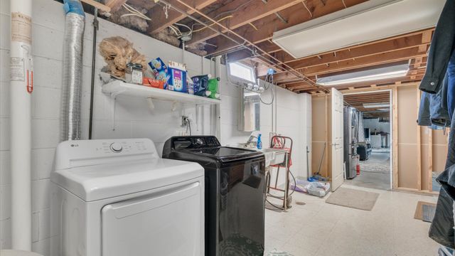 2900 27th Street, Rock Island, IL 61201