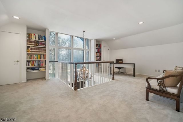 137 High Oaks Dr, Warren Twp., NJ 07059