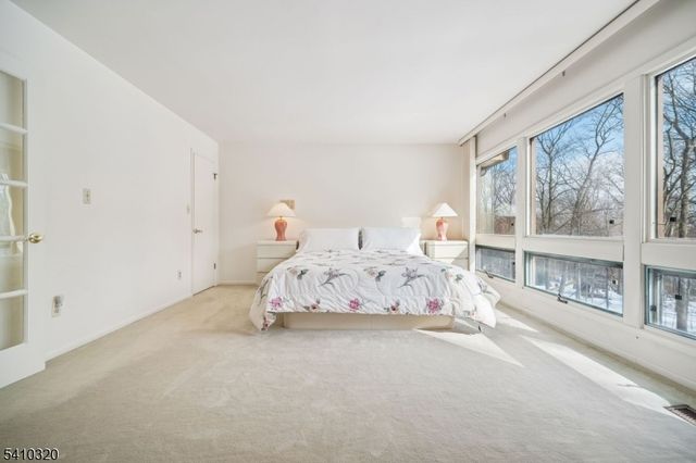 137 High Oaks Dr, Warren Twp., NJ 07059