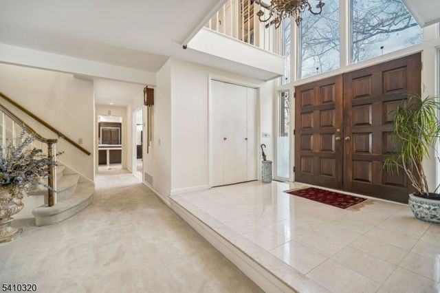 137 High Oaks Dr, Warren Twp., NJ 07059