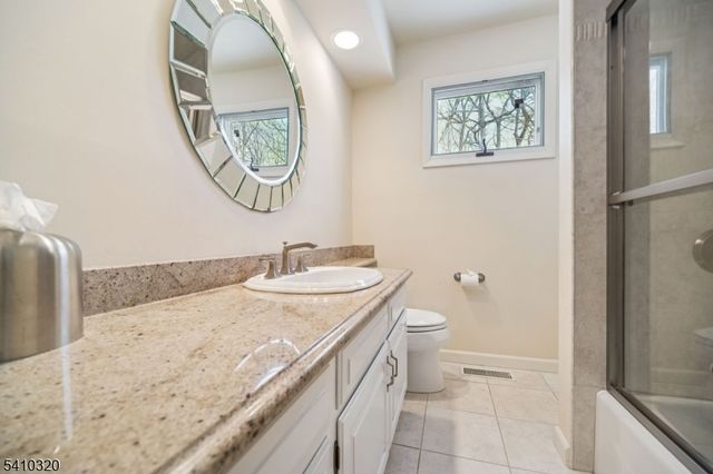 137 High Oaks Dr, Warren Twp., NJ 07059