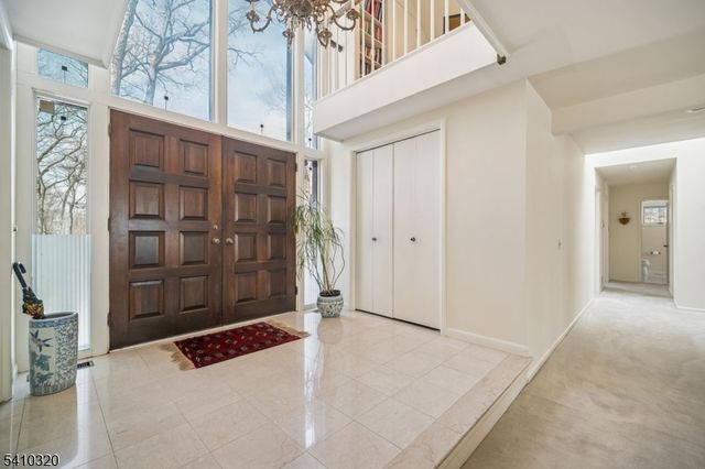 137 High Oaks Dr, Warren Twp., NJ 07059