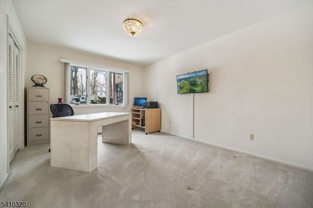 137 High Oaks Dr, Warren Twp., NJ 07059