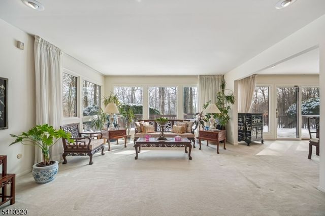 137 High Oaks Dr, Warren Twp., NJ 07059