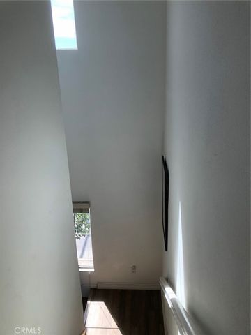 2997 E Pacific Coast Highway, Signal Hill, CA 90755