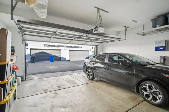 2997 E Pacific Coast Highway, Signal Hill, CA 90755