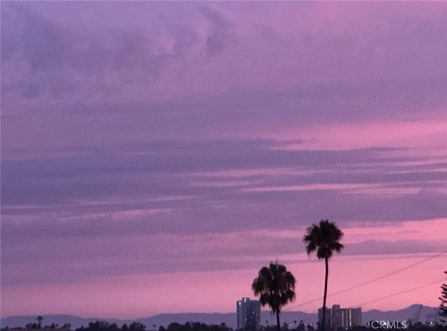 2997 E Pacific Coast Highway, Signal Hill, CA 90755