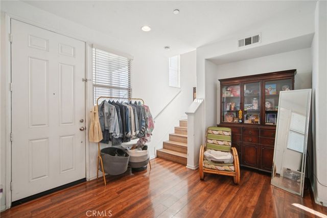 2997 E Pacific Coast Highway, Signal Hill, CA 90755