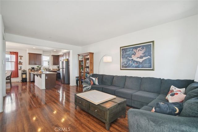 2997 E Pacific Coast Highway, Signal Hill, CA 90755