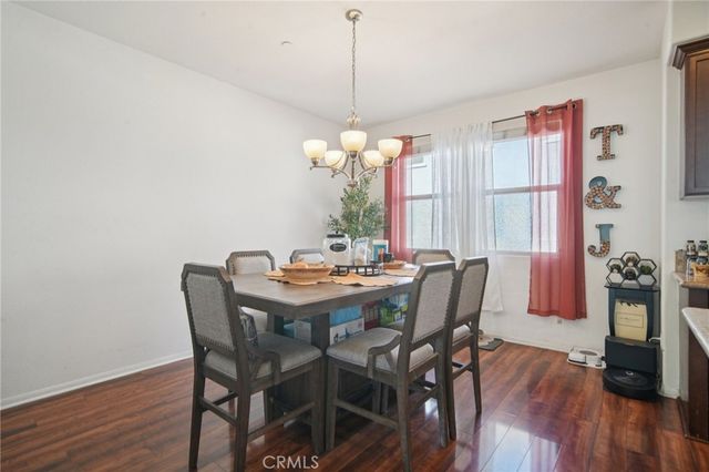 2997 E Pacific Coast Highway, Signal Hill, CA 90755