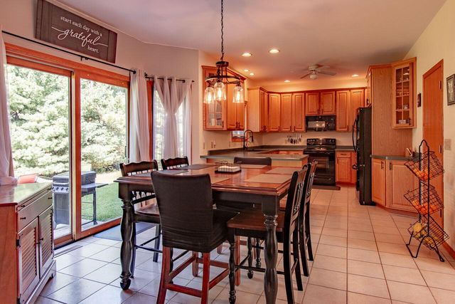 1240 N Water STREET, Watertown, WI 53098