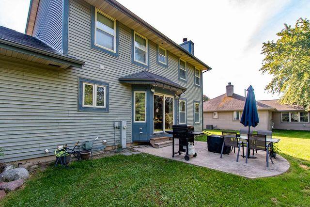 1240 N Water STREET, Watertown, WI 53098