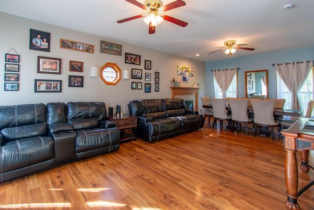 1240 N Water STREET, Watertown, WI 53098