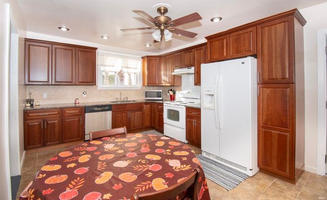 405 Miner Road, Avilla, IN 46710